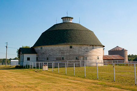 58 Illinois Round Barn